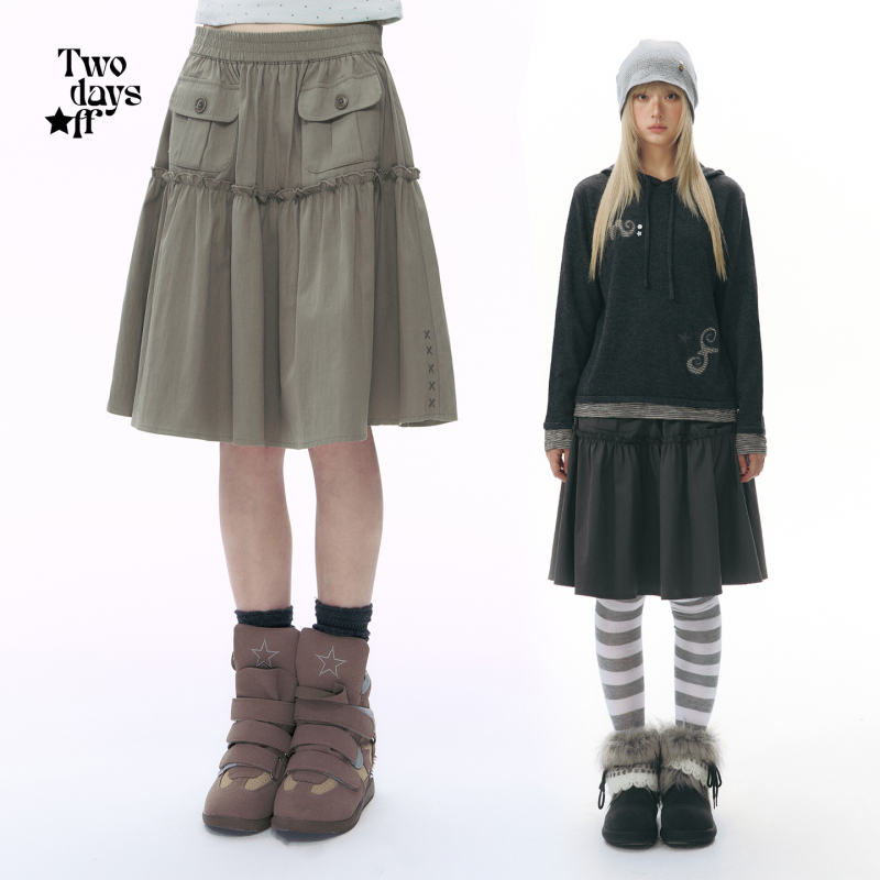 Twodaysoff Double Weekend Korean Retro Pleated Workwear Skirt for Women Early Autumn New Slimming A-Line Short Skirt Twodaysoff Double Weekend Korean Retro Pleated Workwear Skirt for Women Early Autumn New Slimming A-Line Short Skirt