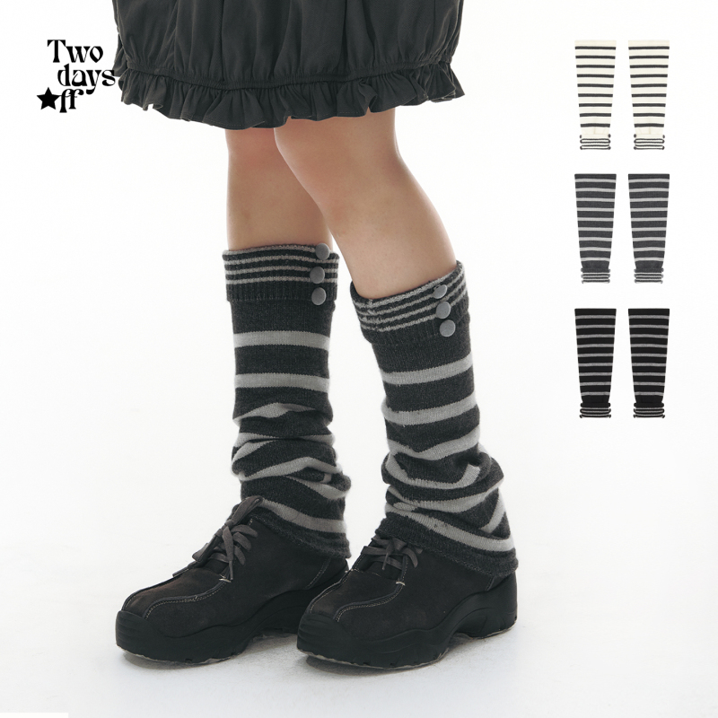 Twodaysoff Korean Style Vintage Striped Button Color-Blocked Slouch Socks for Women, Autumn Elastic Mid-Calf Socks Twodaysoff Korean Style Vintage Striped Button Color-Blocked Slouch Socks for Women, Autumn Elastic Mid-Calf Socks