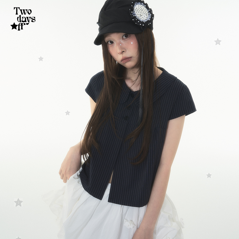 Twodaysoff Korean Style Y2K Preppy Style Striped Short-Sleeve Shirt with a Turn-Down Collar for Women, Thin Summer Top Twodaysoff Korean Style Y2K Preppy Style Striped Short-Sleeve Shirt with a Turn-Down Collar for Women, Thin Summer Top