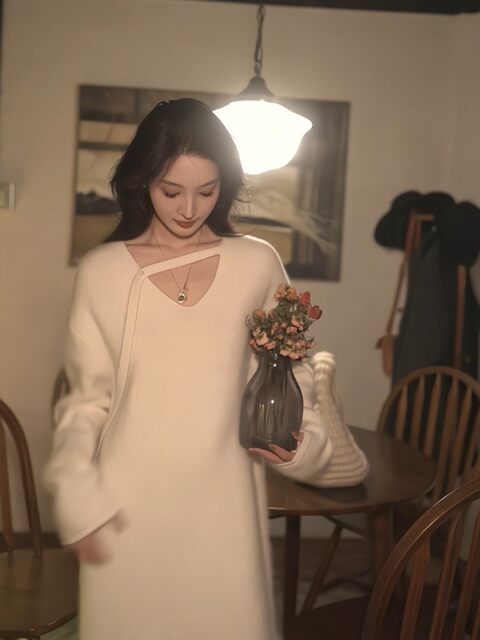 French white gentle style soft waxy v-neck knitted dress for women in winter with a high-end feel and a coat bottoming sweater dress