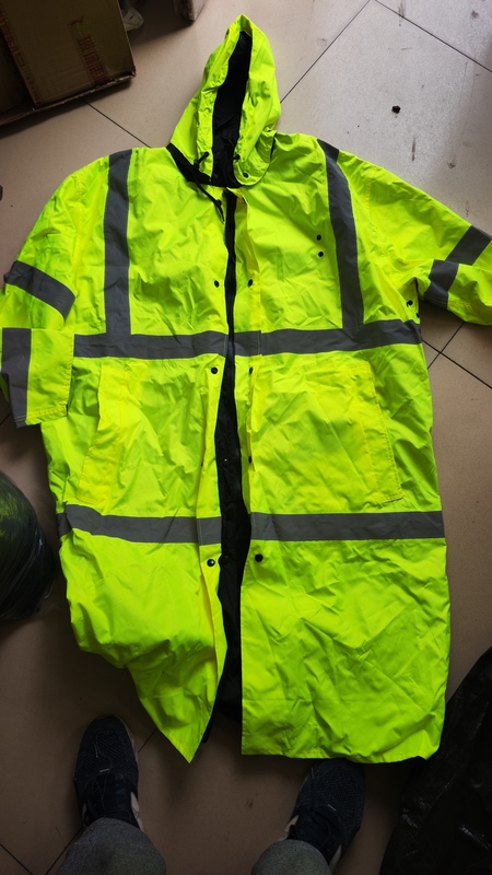 American Public Service Agency Releases Reversible Commuter Jacket American Public Service Agency Releases Reversible Commuter Jacket