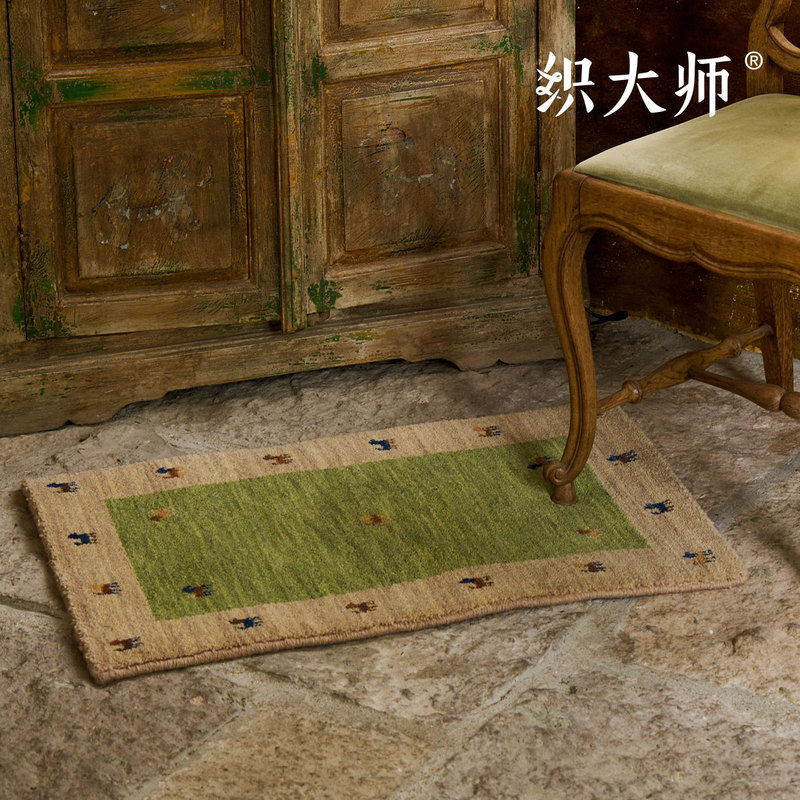 Weaving Master Yu Cui's Dream: Vintage Pure Wool Bedroom Bedside Carpet, Entryway Doormat, Ethnic Style with a Sense of Sophistication