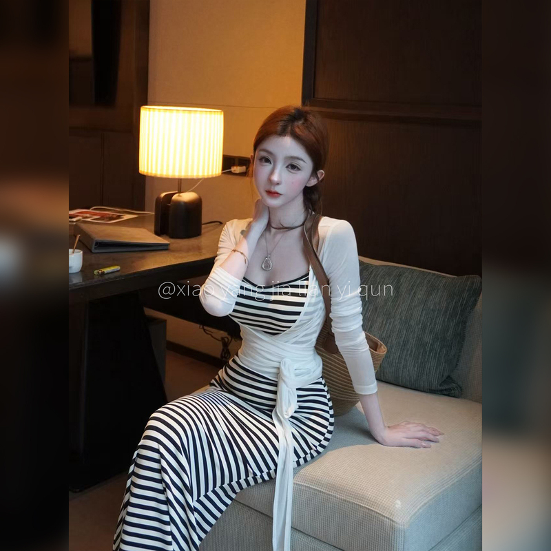 Xiaoyangjia [Relaxed Stripes] Summer New Style Waist-Slimming Korean Style Black and White Striped Cardigan Set N
