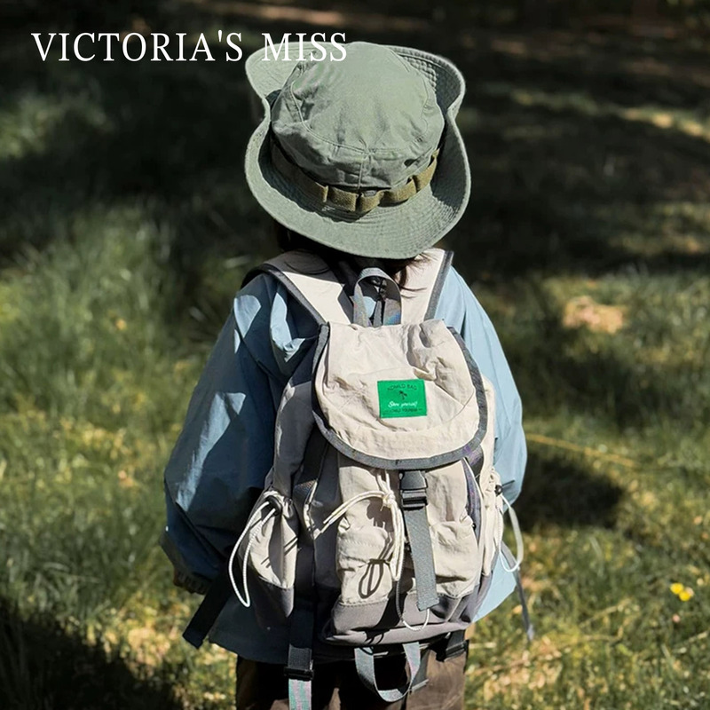 British Riley Tommy Trendy and Cool Kidsren's Outdoor Hiking Bag Large-Capacity Sports Backpack Travel Backpack British Riley Tommy Trendy and Cool Kidsren's Outdoor Hiking Bag Large-Capacity Sports Backpack Travel Backpack