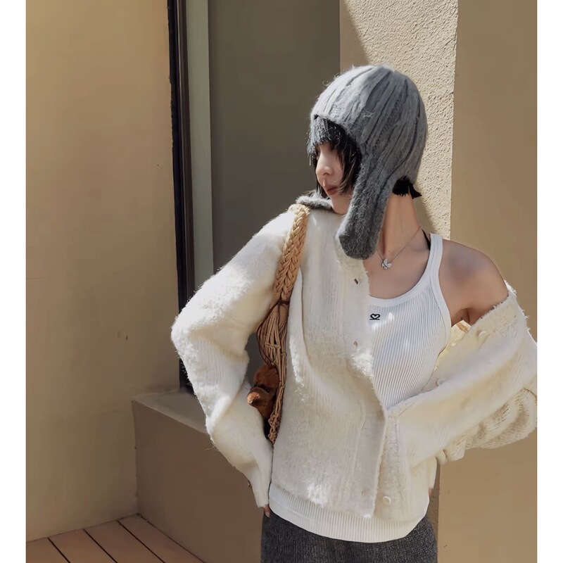 Huajiyan [Good Morning] Sheep Wool Blend White V-Neck Loose Lazy Soft Knit Cardigan Jacket for Women