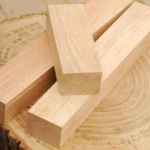 The new oak wood Qinggang wood 70 width 62 width material is specially used for planing and woodworking tools