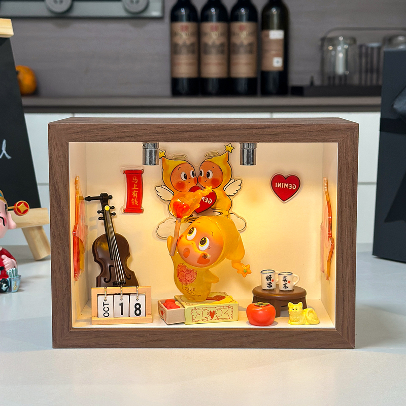 Bubble Mart Star People Heartbeat Series Blind Box Storage Figurine Photo Frame DIY Scene Decoration with Lights