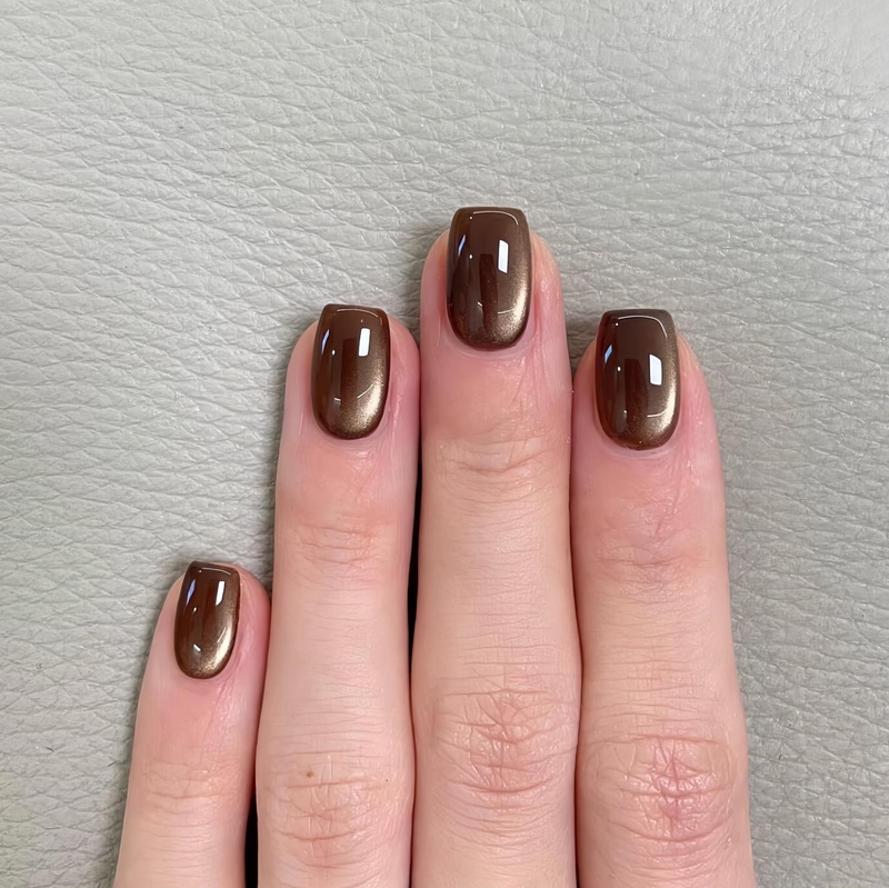 Brown Coffee Cat Eye Handmade Short Nails with a High-End Feel, Elegant and Complexion-Enhancing, Fake Nail Patches 2026 New Style