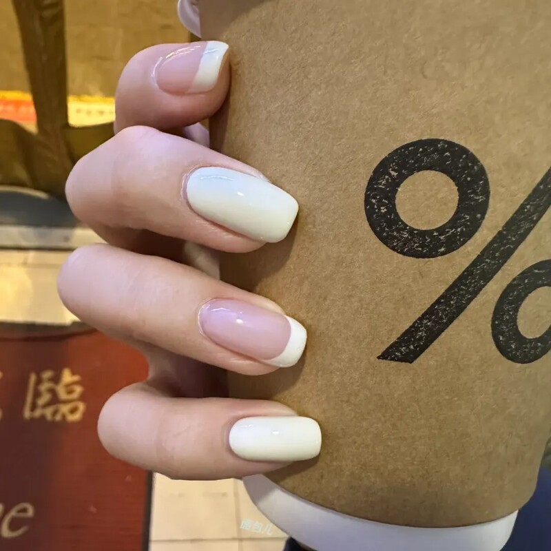 Nude Color with White Edges, French Style, Pure White, Handmade Wearable Nails, Fresh and High-End Feel, Elegant Finished Nail Pieces