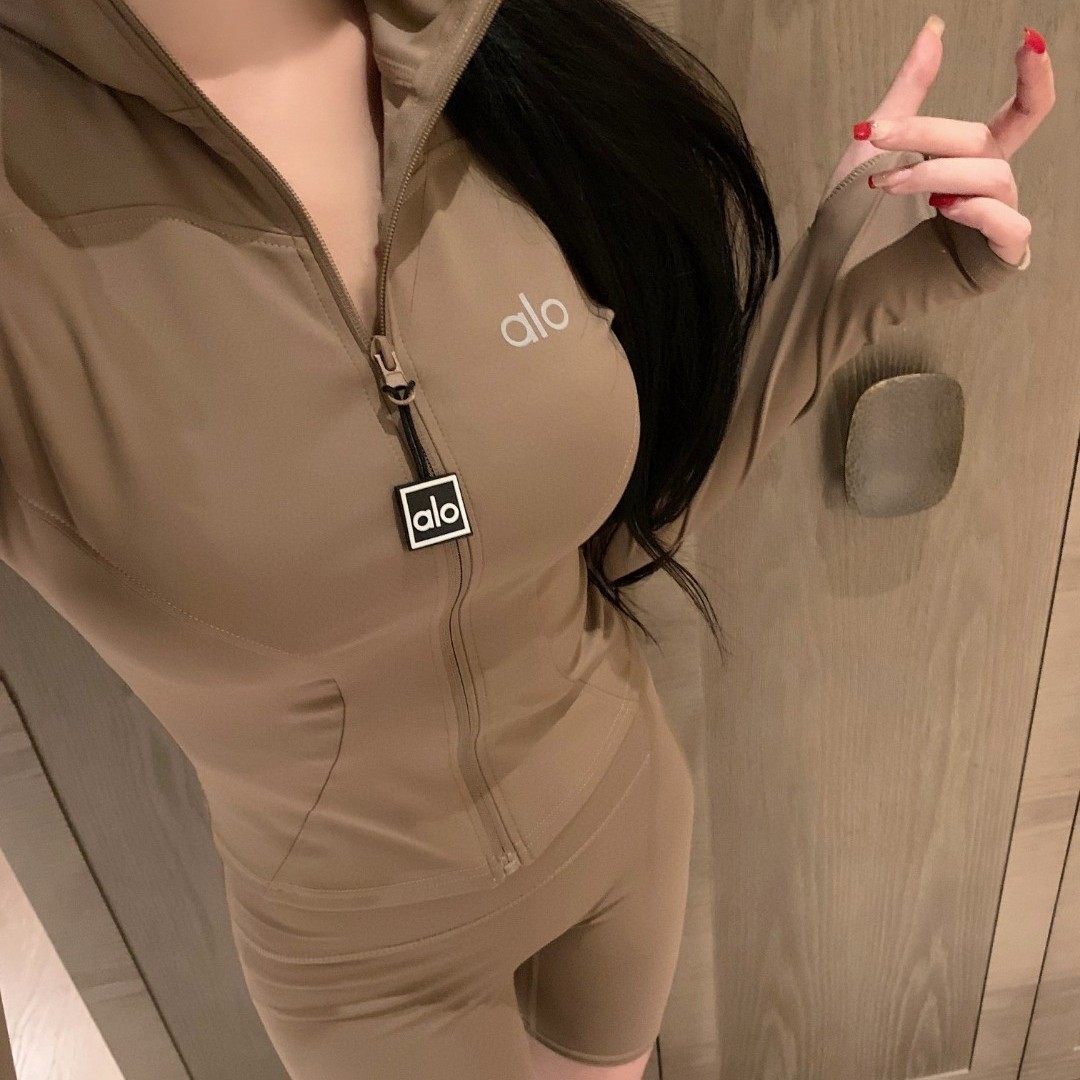 🔥 Alo yoga zip-up collar jacket + slim-fit leggings set: the
