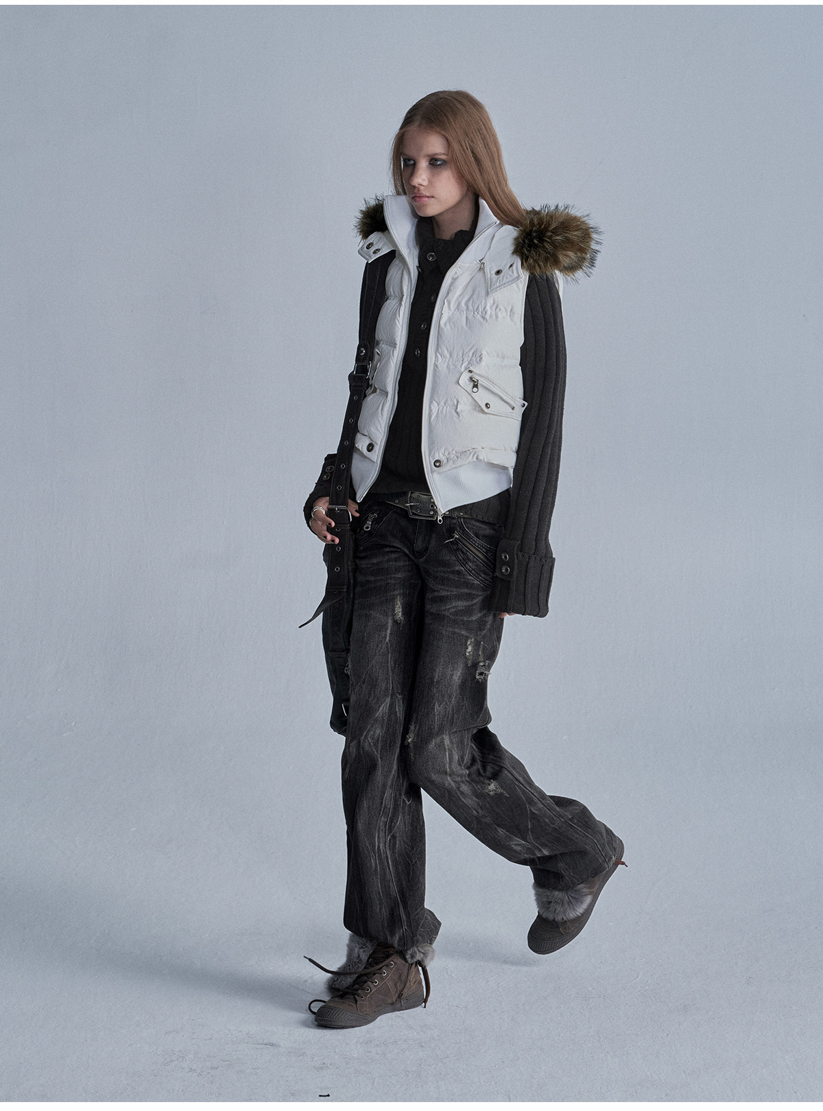 wear And tear 95g Hooded Zip-Up Down Vest