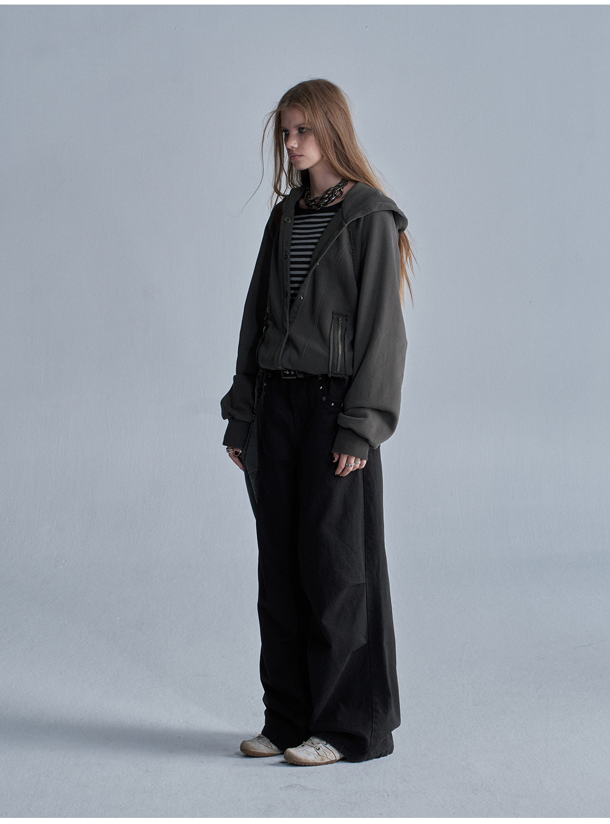 wear And tear Loose Hooded Zip-Up Terry Hoodie