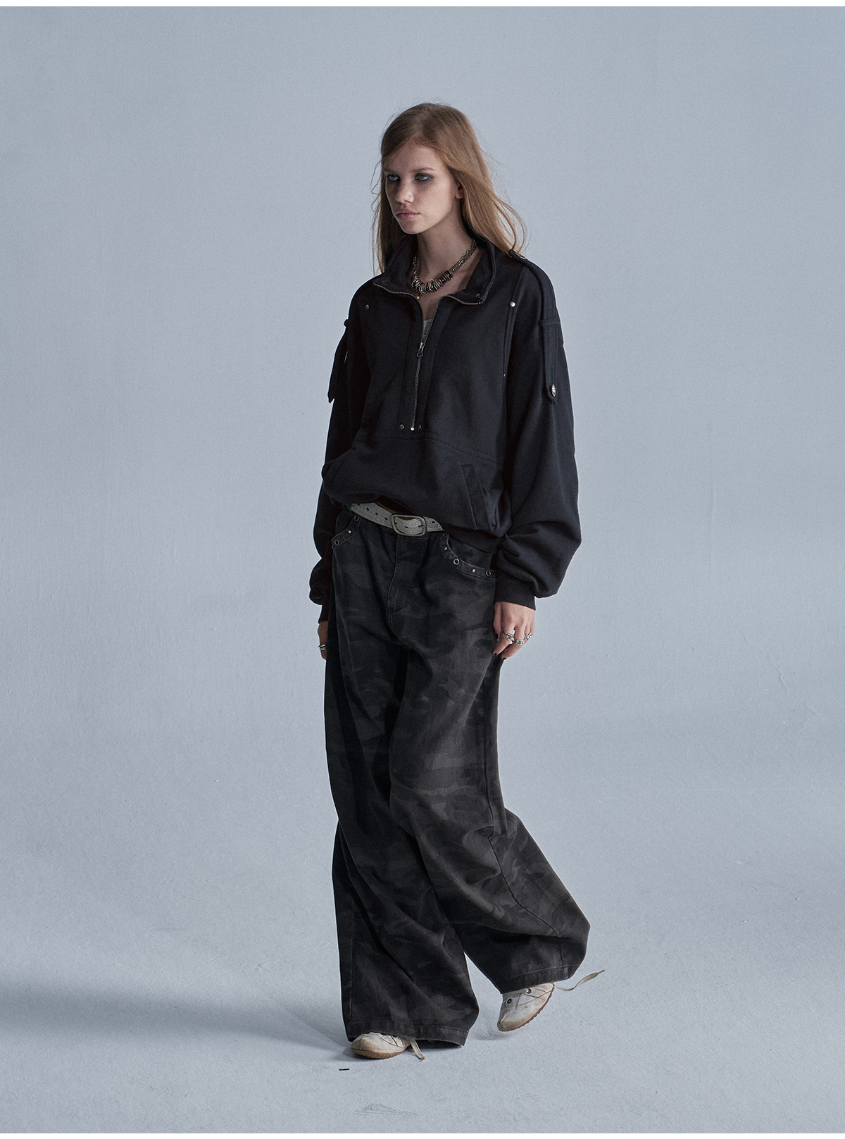 wear And tear Half-Zip Rivet Loose Sweatshirt