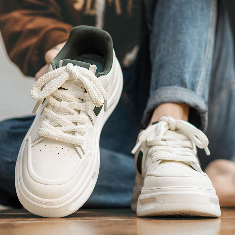 2026 New Men's Shoes, Summer Youth High-End Casual Sneakers, Soft Sole, Height-Increasing, Versatile Black Sports Trendy Shoes