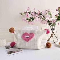 New product beautiful element original love fabric tissue bag tissue box bedroom car hanging tissue bag manufacturer