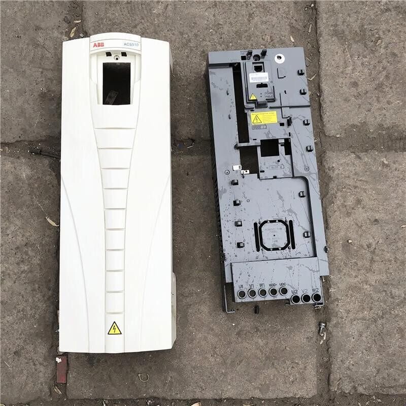 Inverter with White and Gray Casing, Suitable for 1.1-5.5 Kilowatts, Available Upon Request