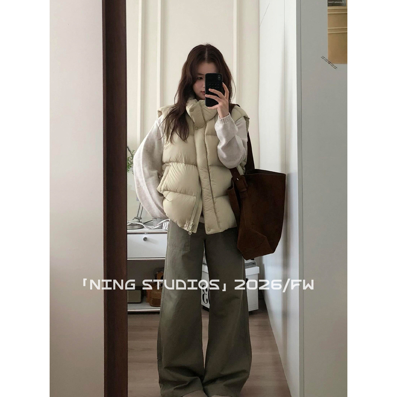 Women's down Vest 90% White Duck down Puffer Jacket Vest Winter New Style down Coat Warm and Stylish for Petite Sizes