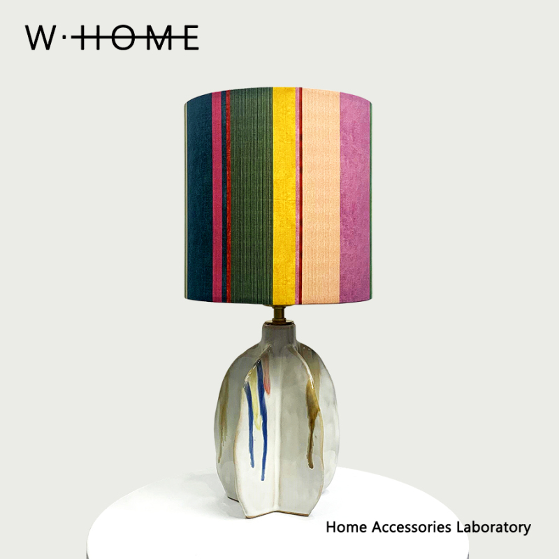 W.Home Starfruit - Imported Fabric Charging Plug-In Table Lamp Liberty Fabric Creative Vintage Atmosphere Lamp Gift