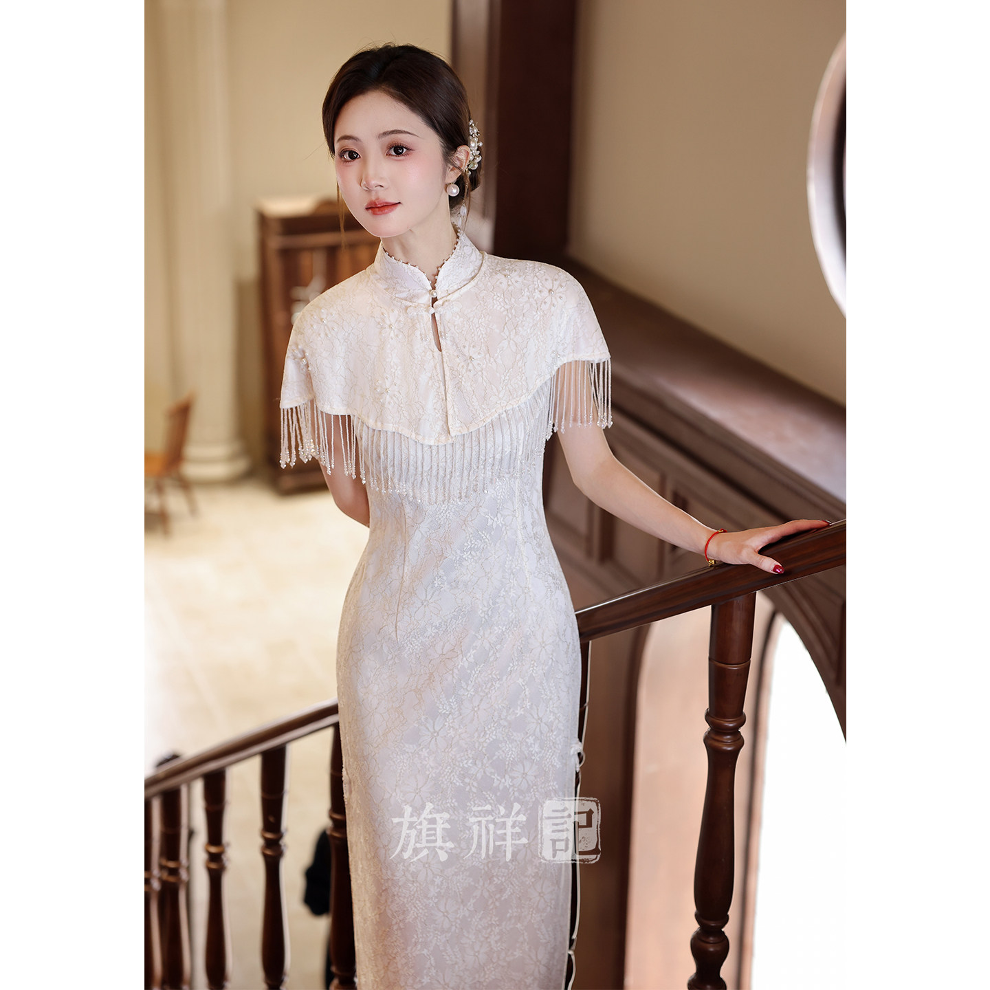 Qixiangji white cheongsam 2026 новое женское летнее платье для помолвки, красивое платье для регистрации сертификата, комплект из двух предметов с шалью