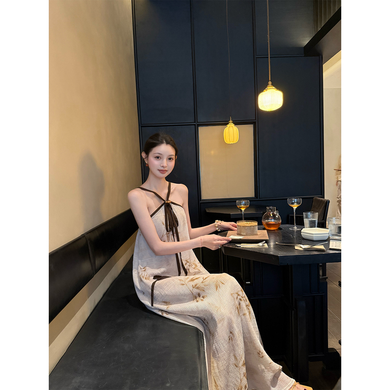 Fleme's Poem about the Freedom of All Things, Retro Contrasting Color Chinese-Style Botanical Pleated Print Tie-Up Suspender Dress