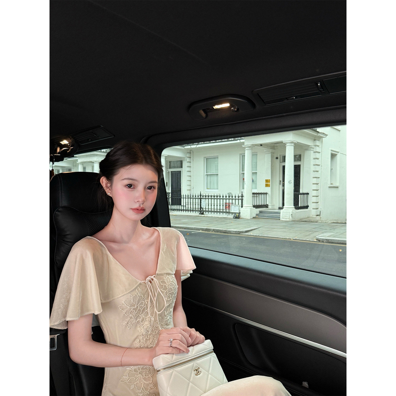 Fleme Muyue's "Jasmine Fragrance Tablets" Niche Design Elegant Lace Cape Velvet Long Dress Fleme Muyue's "Jasmine Fragrance Tablets" Niche Design Elegant Lace Cape Velvet Long Dress