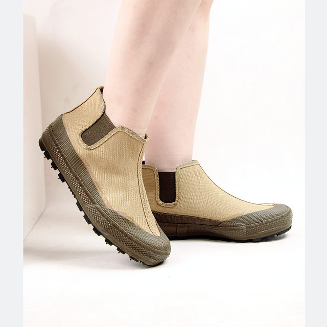 New Three-Proof Shoes, Slip-On Wear-Resistant Work Shoes, Outdoor Men's and Women's Workwear High-Top Labor Non-Slip Construction Site Shoes