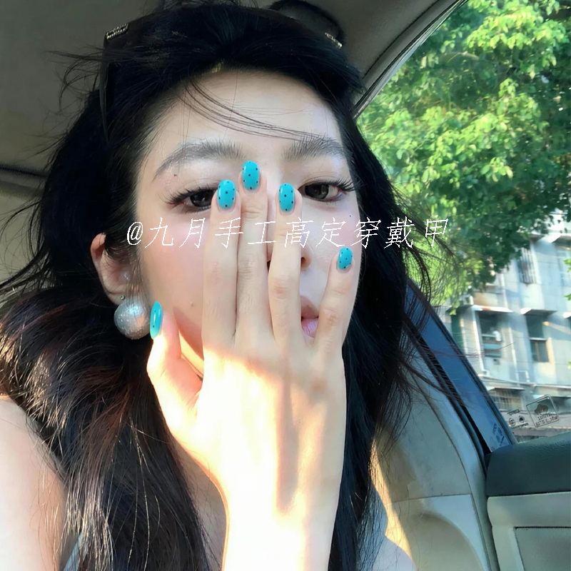 Bright Blue Wearable Nails, Handmade Solid Color Turquoise Blue, Black Polka Dot Manicure, Peacock Blue, High-End Feel, Removable Bright Blue Wearable Nails, Handmade Solid Color Turquoise Blue, Black Polka Dot Manicure, Peacock Blue, High-End Feel, Removable