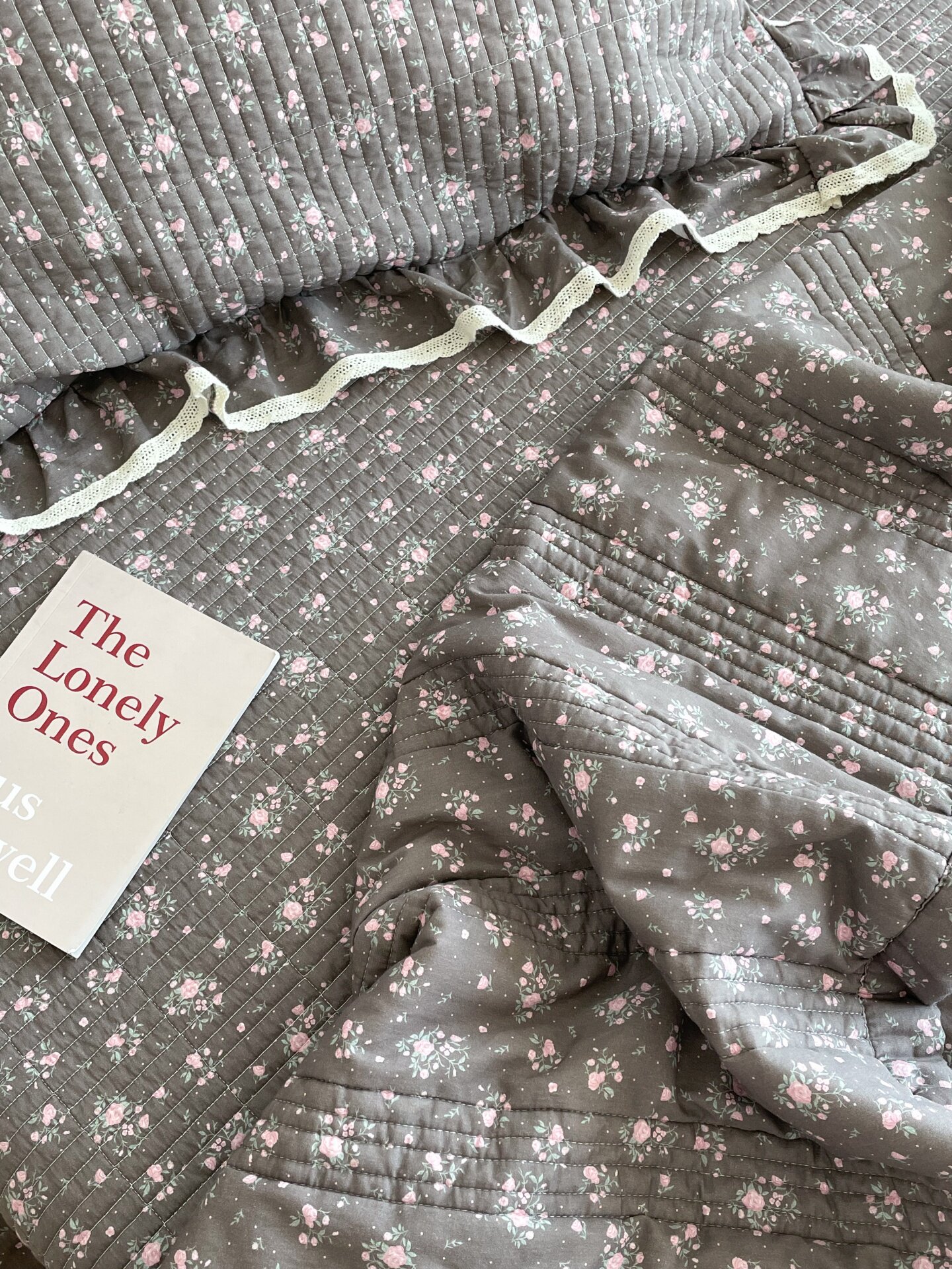 Корейский стеганый комплект постельного белья из 100% хлопка с мелким цветочным принтом и кружевной отделкой, 3 предмета