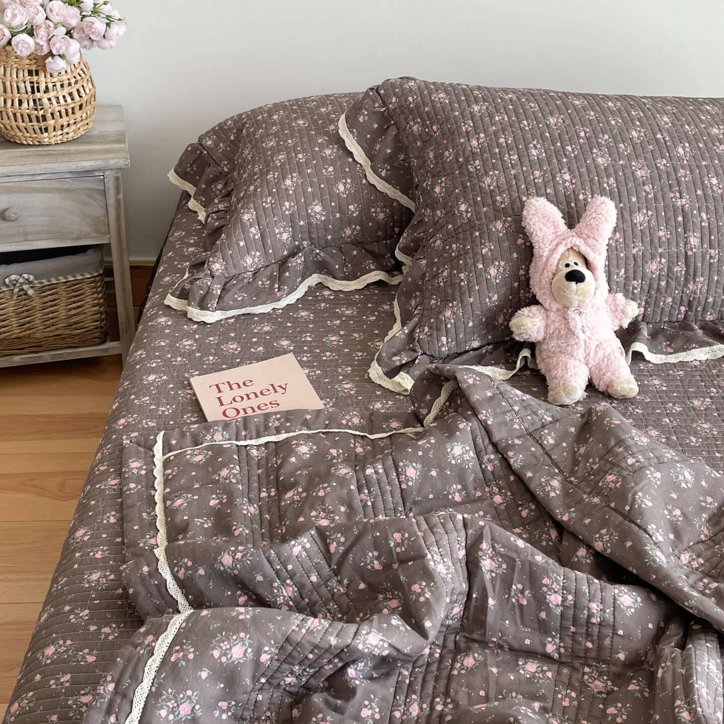 Корейский стеганый комплект постельного белья из 100% хлопка с мелким цветочным принтом и кружевной отделкой, 3 предмета