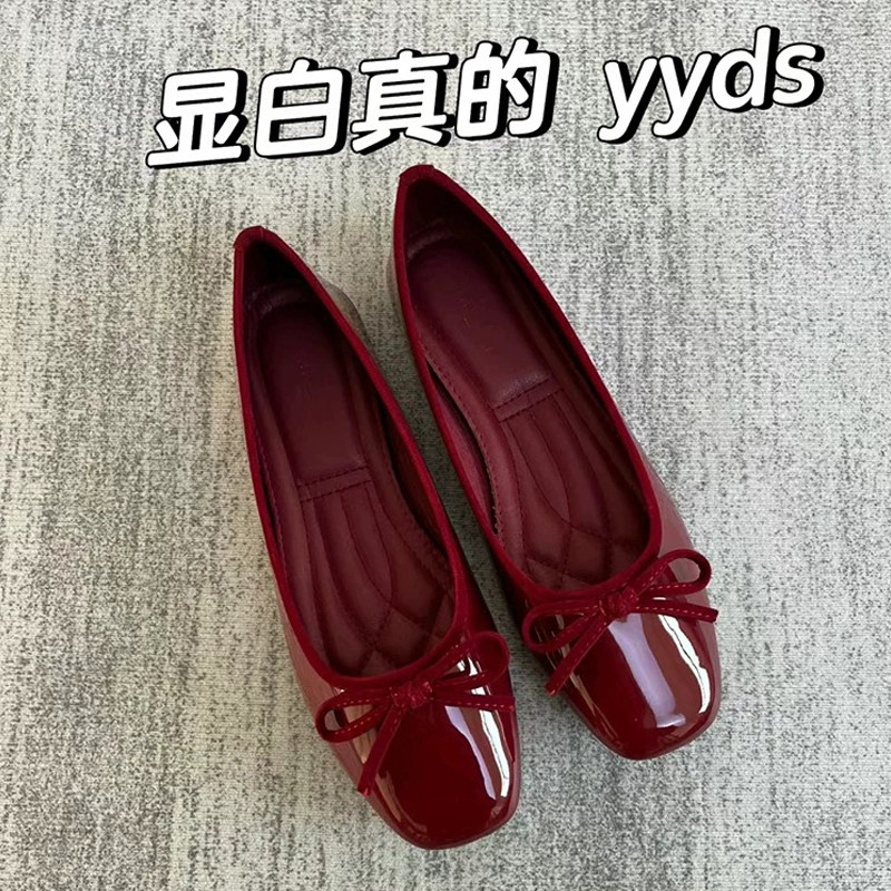 Shoe club/ красные тонкие туфли; новинка 2024 года; женская обувь во французском стиле с юбкой; темпераментные весенне-осенние балетки из лакированной кожи на плоской подошве с открытым носком