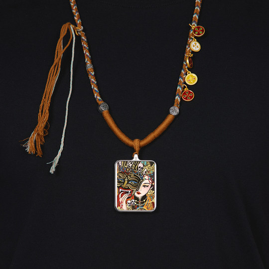Pendentif tibétain Zakilam thangka, année du zodiaque, roi immobile, dieu jaune de la richesse, boîte Gawu, collier tibétain, tara verte