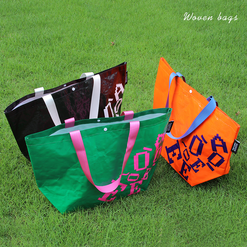 Large Woven Tote Bag with a Stylish and Trendy Design, High Aesthetic Appeal, Popular Online, Waterproof, Suitable for Travel, Fashionable and Trendy