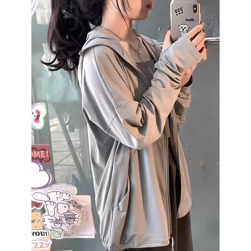 New Balance Ice Silk Hard Core Sun Protection Clothing for Women, Lightweight Summer Student Style, 2026 New Model, Cool Cardigan for Cycling New Balance Ice Silk Hard Core Sun Protection Clothing for Women, Lightweight Summer Student Style, 2026 New Model, Cool Cardigan for Cycling