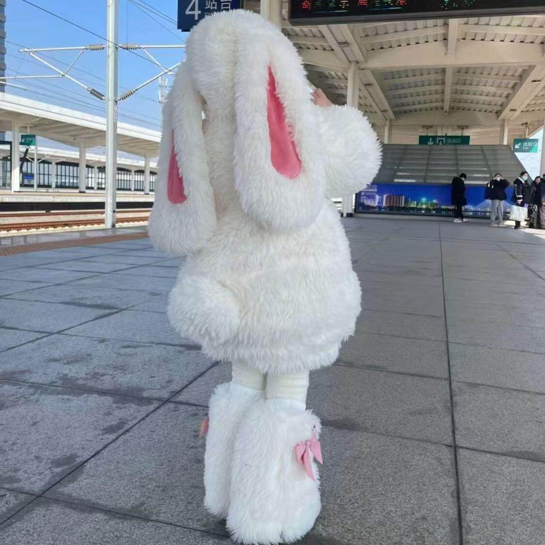 Взрывной плюшевый костюм для девочек, зимний новый стиль, детский свитер в западном стиле с милым кроликом для маленьких девочек, зимние шорты