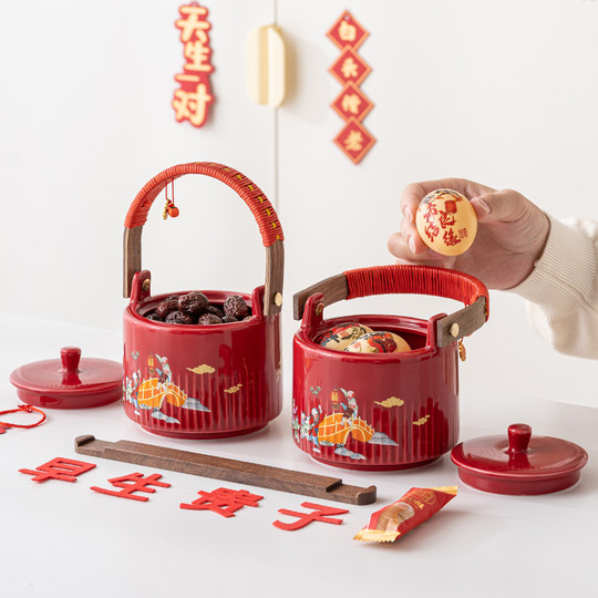 Пара красных свадебных кувшинов для приданого, декоративные элементы, подарочный набор.