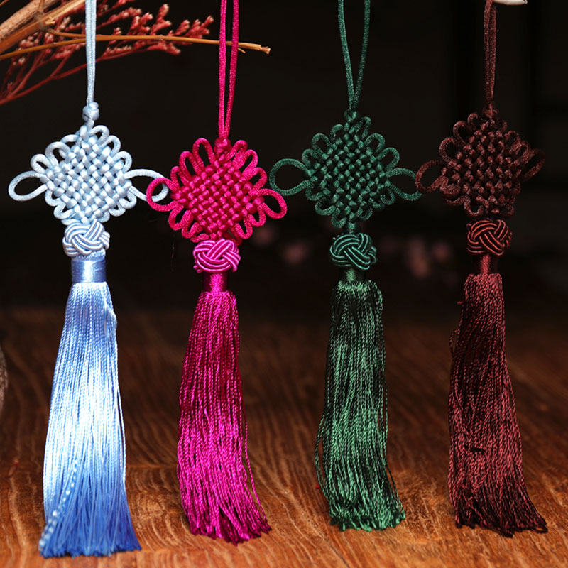 New house opening decoration plus ball 8 plates small Chinese knot hanging decoration Chinese style characteristic handicrafts Foreign affairs gifts