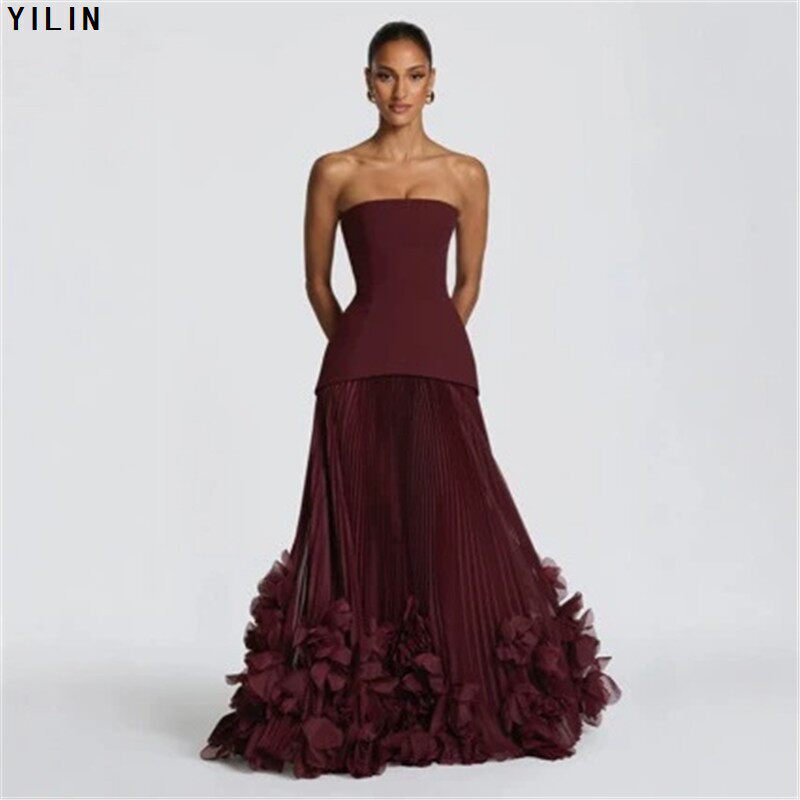 Yilin European and American Style Strapless Waist-Cinching Long Evening Dress with Three-Dimensional Petal Pleats and a Large Train