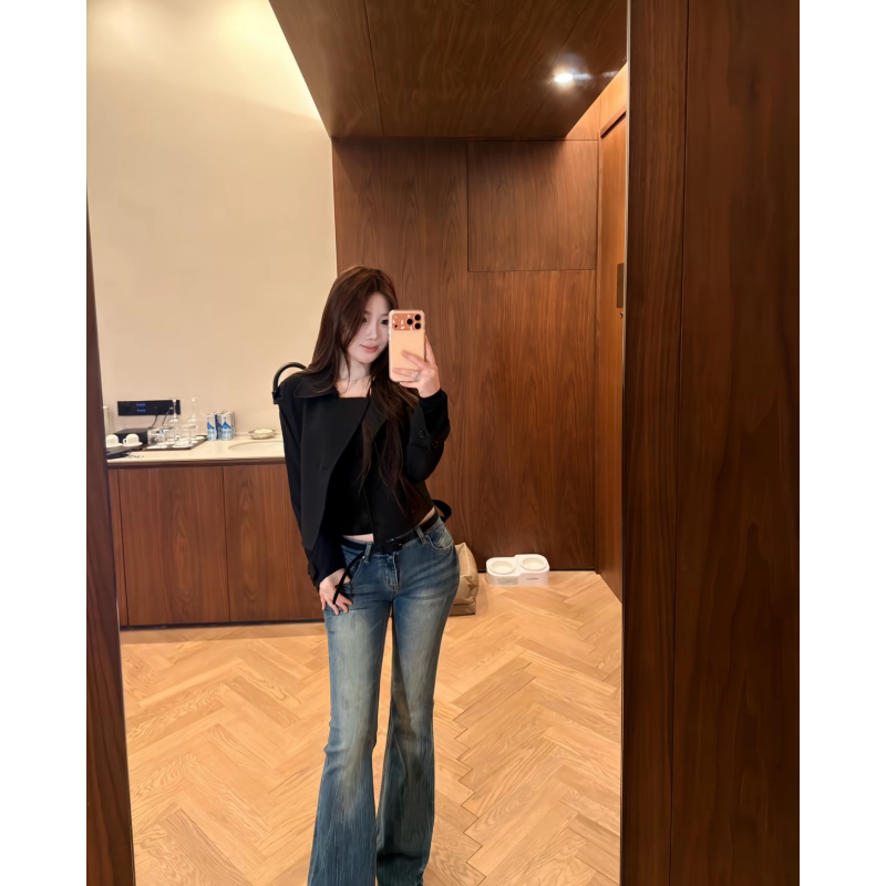 A Pair of Xue Xue [Original Curve] New Summer Style Korean Retro Washed Slim-Fit Flared Jeans