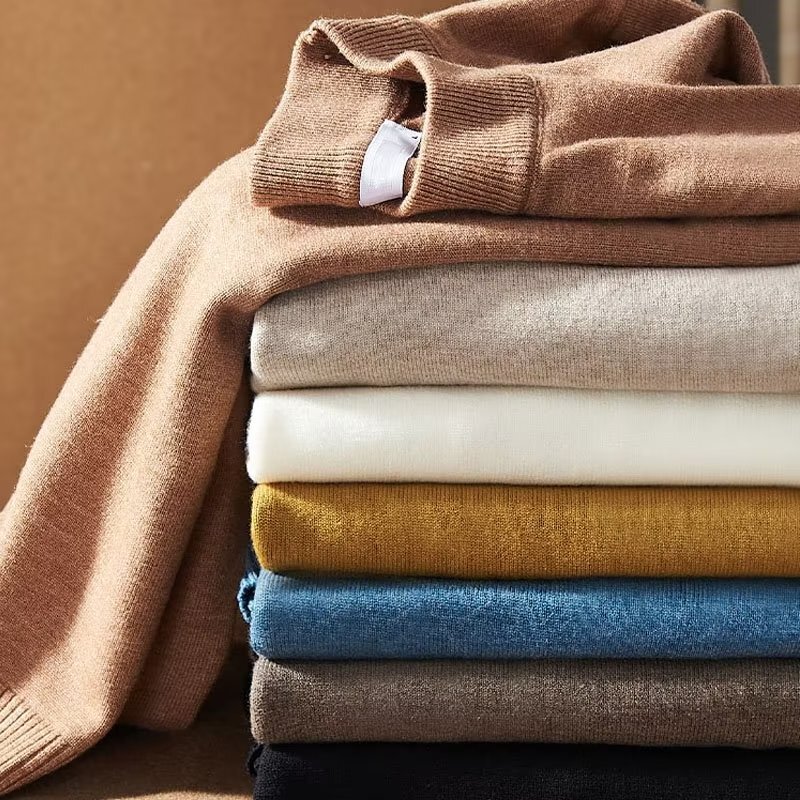Men's Sweater for Autumn and Winter, Solid Color, Loose Fit, Round Neck, Pullover Knitwear, Simple and Warm Base Layer Sweater for Teenagers