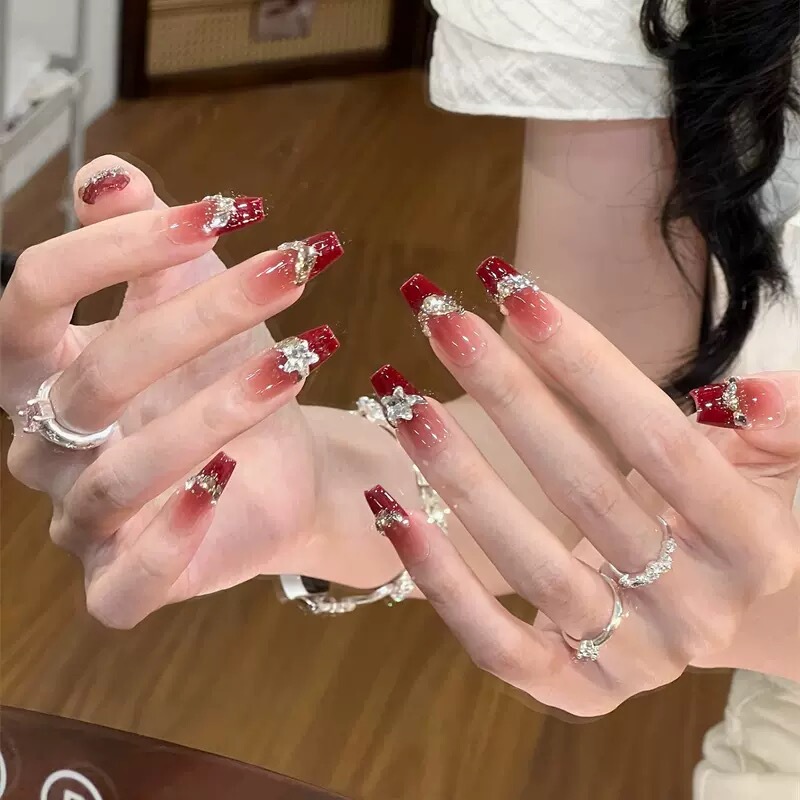 New Year's French-Style Red Sparkling Diamond High-End Retro Light Luxury Nail Art, Medium-Length, Complexion-Enhancing Handmade Nail Tips