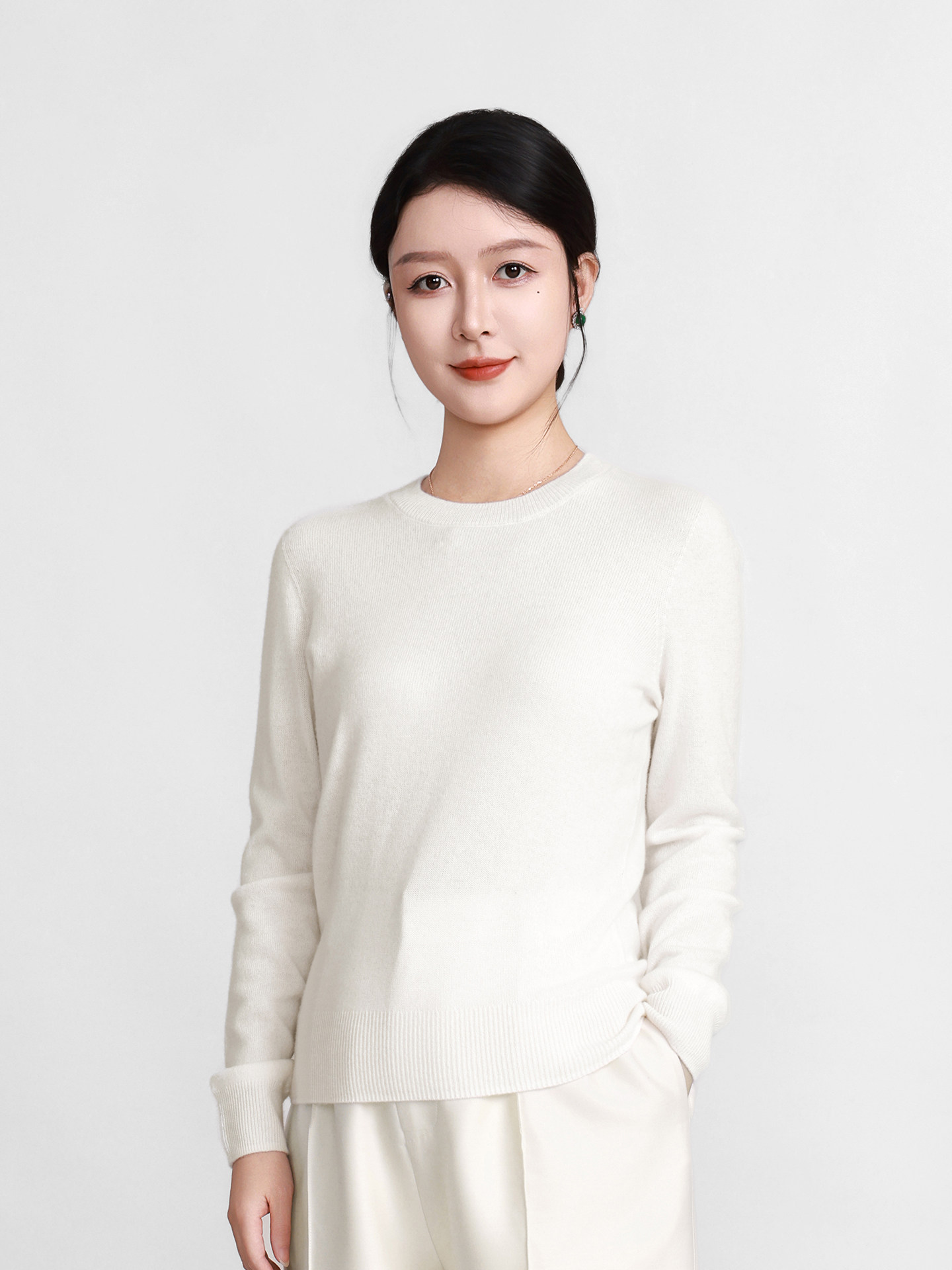 Chinese Silk Long-Sleeved Round-Neck Thin Cashmere Sweater, Loose and Versatile, Slimming, Comfortable, Simple Inner Wear Top, Autumn Style