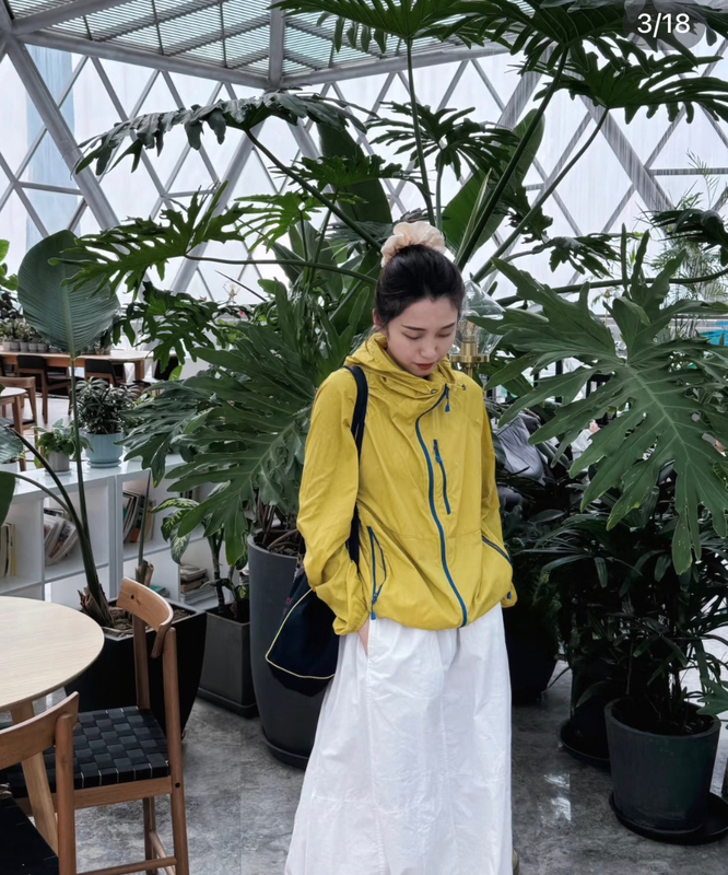 Unisex Hooded Meishan Skin Jacket, Limited Quantity, Order One Size Larger if You Are between Sizes Unisex Hooded Meishan Skin Jacket, Limited Quantity, Order One Size Larger if You Are between Sizes