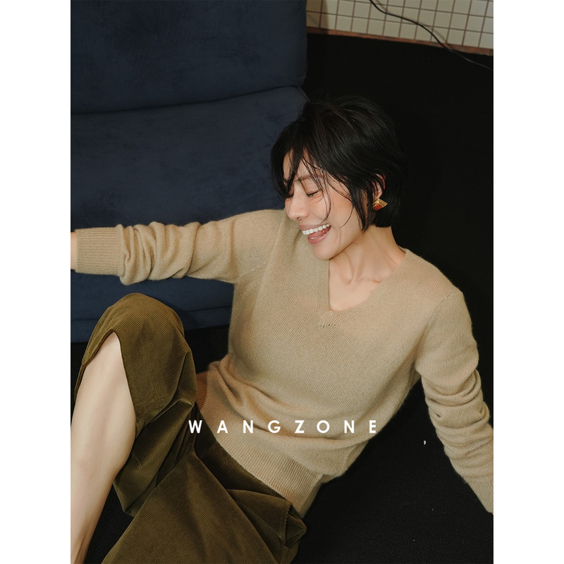 Wang Zone|1.0 Version of the Herbalife White Factory Silk Cashmere Air-Like Soft Knit Round Neck Sweater for Women, Autumn Top Wang Zone|1.0 Version of the Herbalife White Factory Silk Cashmere Air-Like Soft Knit Round Neck Sweater for Women, Autumn Top