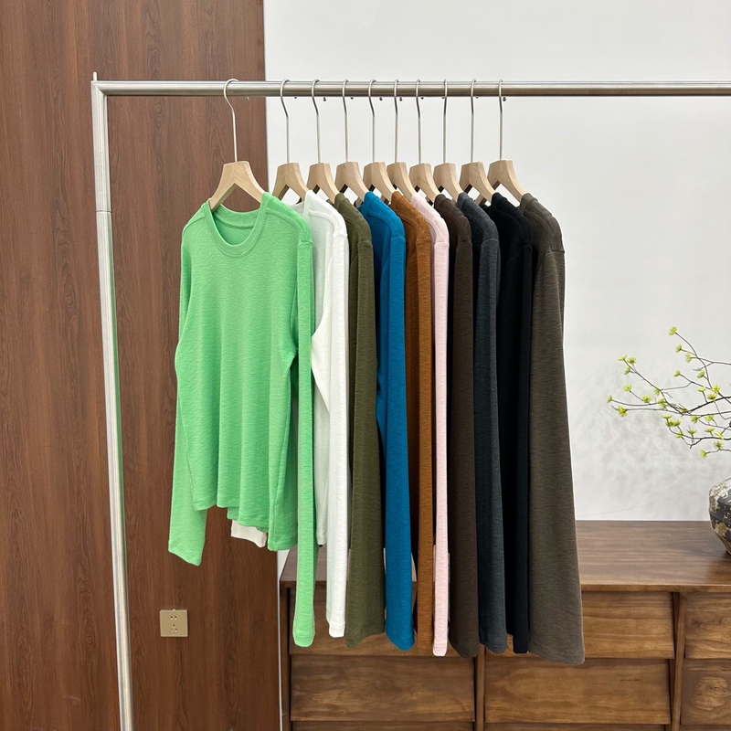 【Ruoruomei】X-2736「Korean Milk Skin Long Sleeve T-Shirt」Slim Fit Long T-Shirt for Women, Versatile Round Neck Top