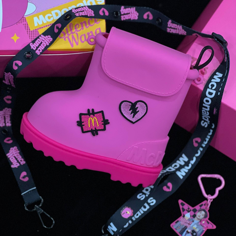 Mcdonald's Collaboration Pink Rain Boots Crossbody Bag Cute Bag Charm Pink Rain Boots Crossbody Bag Gift for Girls Mcdonald's Collaboration Pink Rain Boots Crossbody Bag Cute Bag Charm Pink Rain Boots Crossbody Bag Gift for Girls