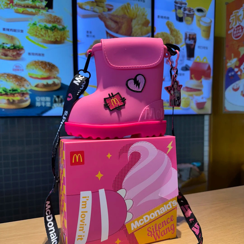 Mcdonald's Collaboration Pink Rain Boots Crossbody Bag Cute Bag Charm Pink Rain Boots Crossbody Bag Gift for Girls Mcdonald's Collaboration Pink Rain Boots Crossbody Bag Cute Bag Charm Pink Rain Boots Crossbody Bag Gift for Girls