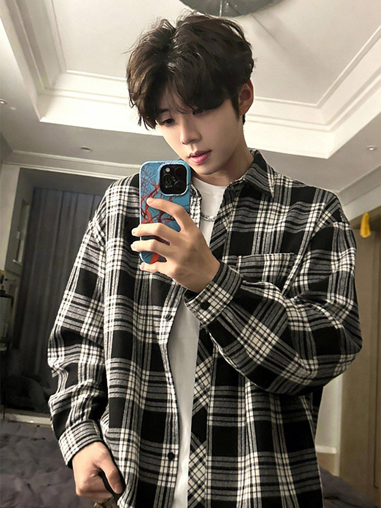 Black and White Retro Brushed Plaid Shirt for Men, Autumn and Winter Casual Loose Long-Sleeved Shirt with Fleece, Japanese Style Youthful Jacket