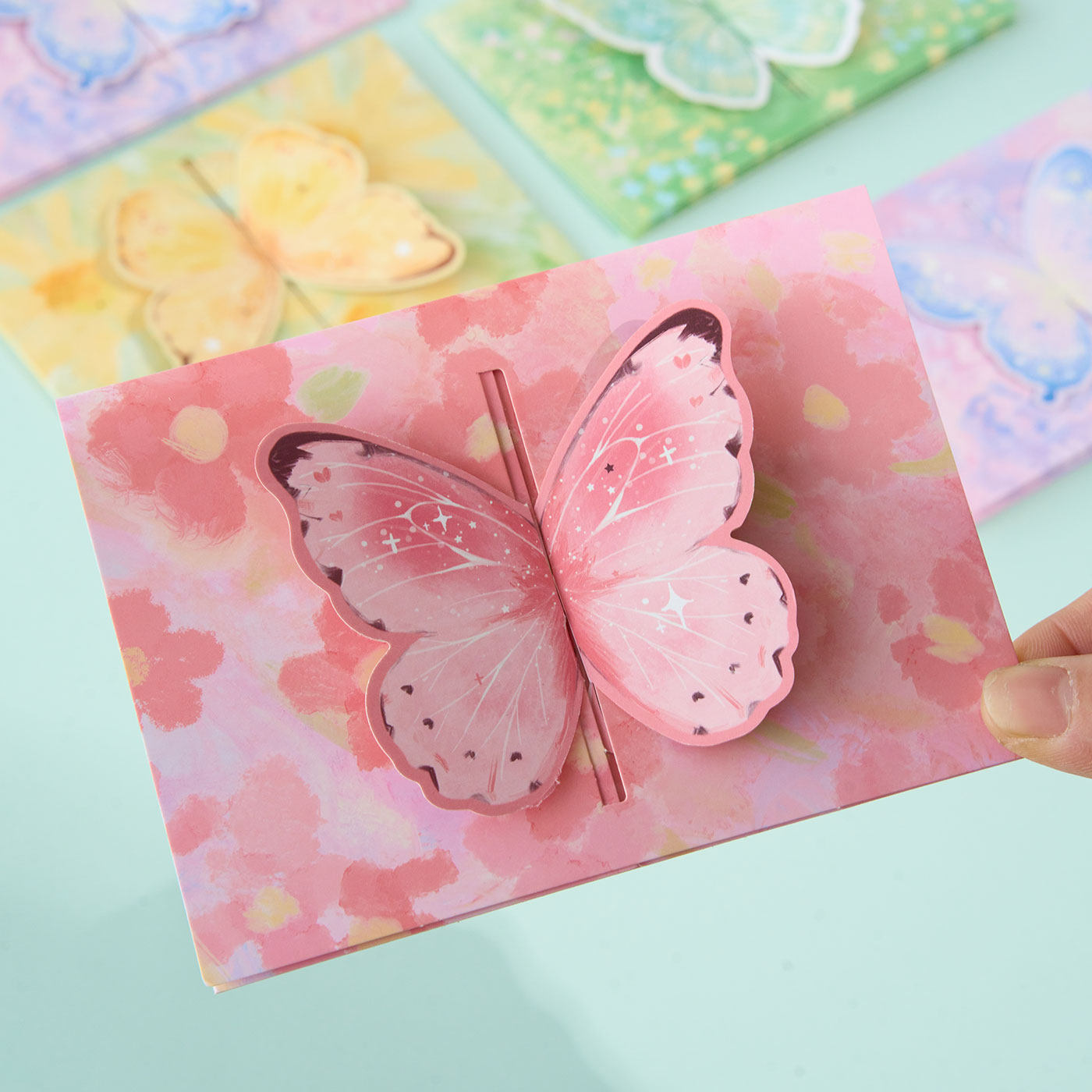 3D蝶のグリーティングカード、高級感のあるかわいい漫画スタイル、3D封筒カードストック、DIY誕生日カップル手書きカード。