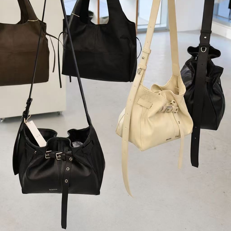Korean Niche Matin Kim Pleated Drawstring Bucket Bag for Women, New Motorcycle Bag, Shoulder Crossbody Bag, Tote Bag