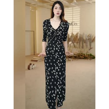 Mijie 2025 Autumn New Fashionable Black V-Neck Printed Slit Dress for Women, Elegant and Slimming Long Dress